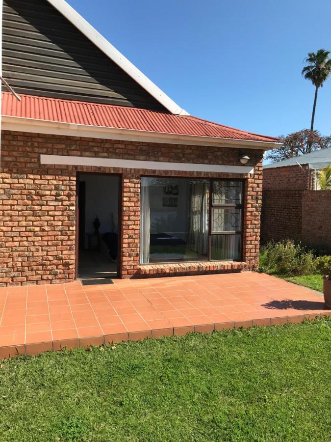 Riverfront Homestay Port Elizabeth Exterior photo